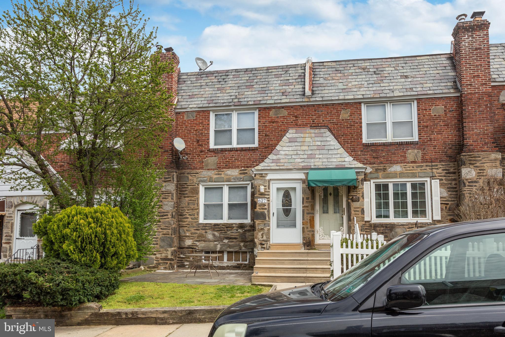 627 Andover Road Upper Darby, PA 19082 - Photo 3 of 32