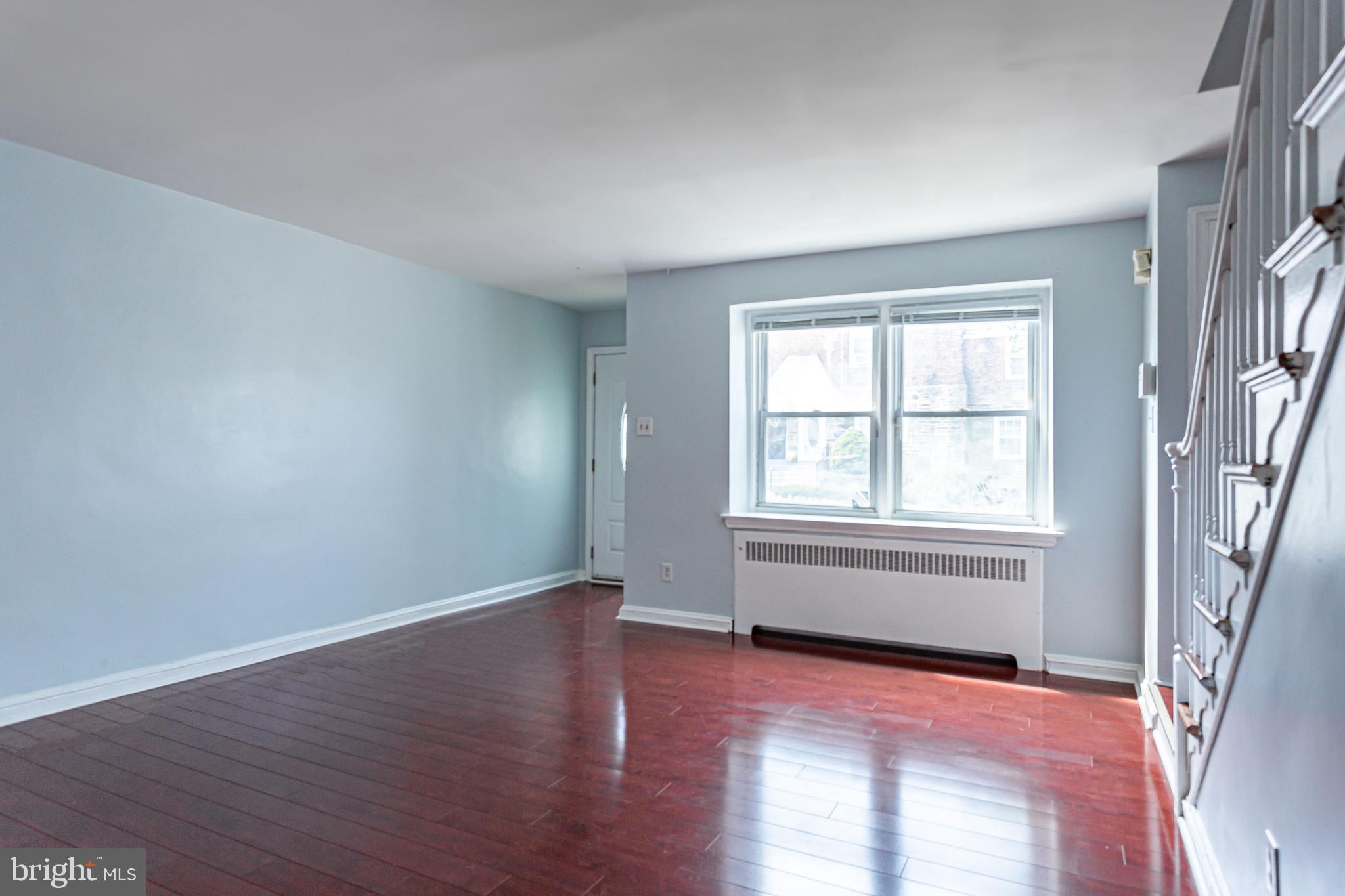 627 Andover Road Upper Darby, PA 19082 - Photo 4 of 32