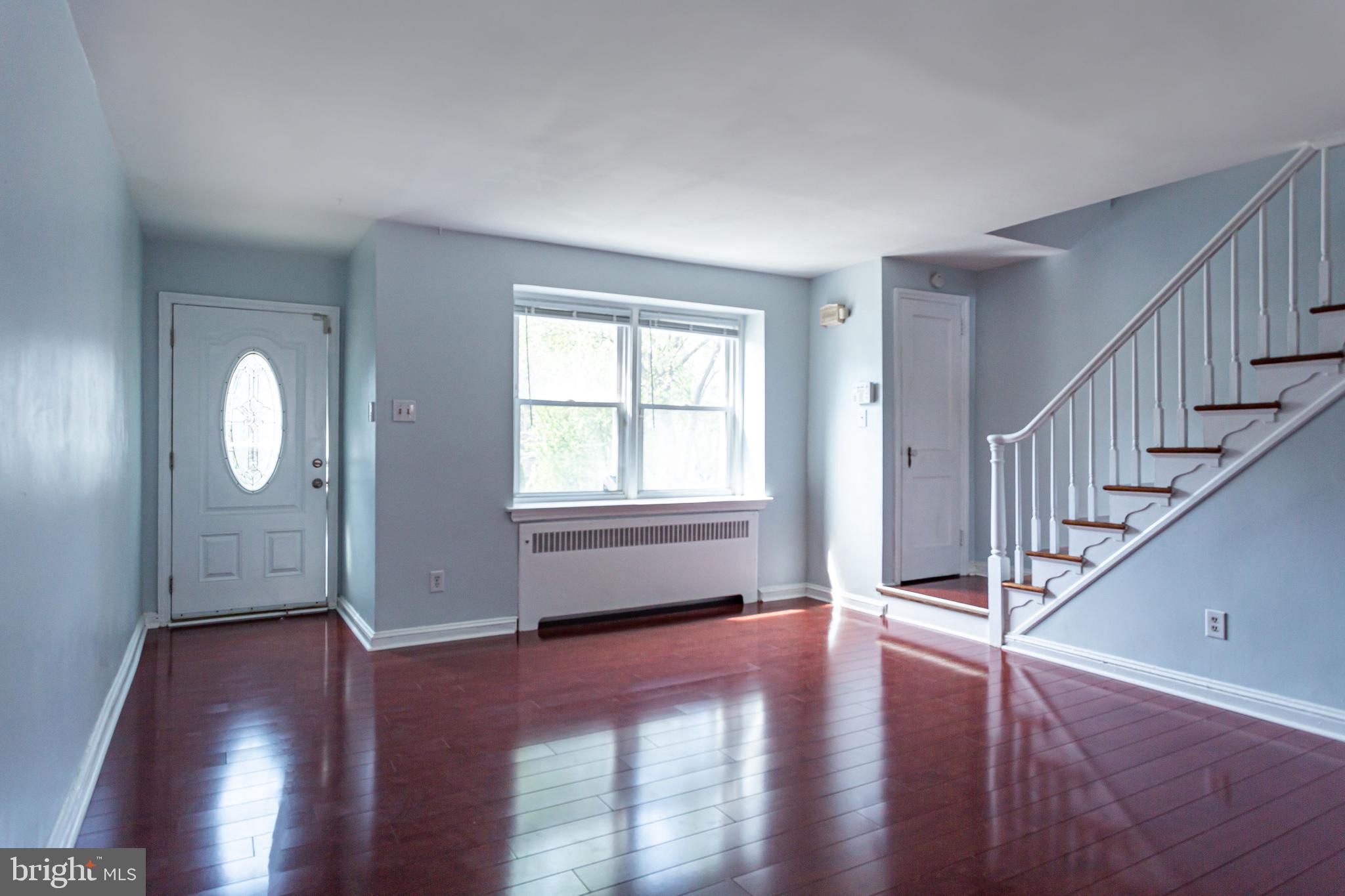 627 Andover Road Upper Darby, PA 19082 - Photo 5 of 32