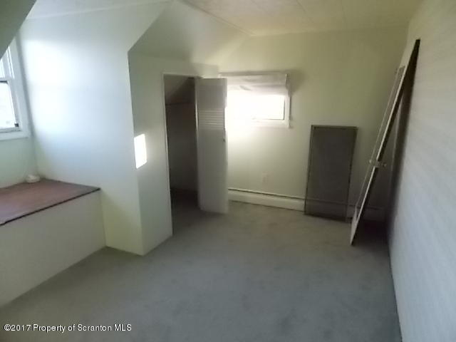451 Green Grove Road Scott Township, PA 18447 - Photo 12 of 22 Gallery Image 12