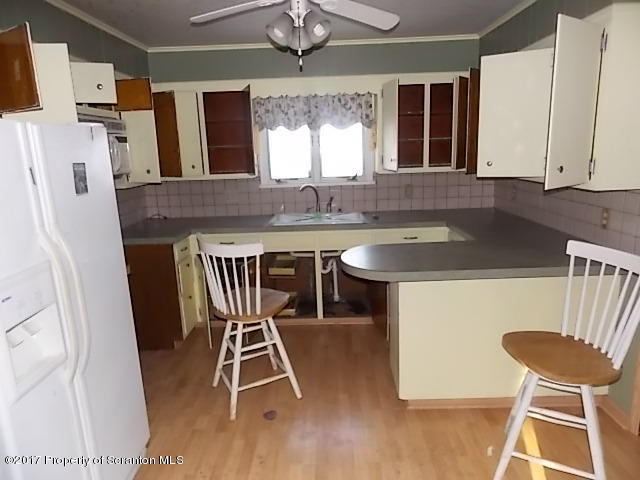 451 Green Grove Road Scott Township, PA 18447 - Photo 5 of 22 Gallery Image 5