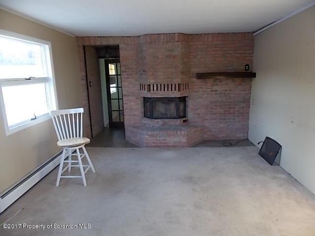 451 Green Grove Road Scott Township, PA 18447 - Photo 9 of 22 Gallery Image 9