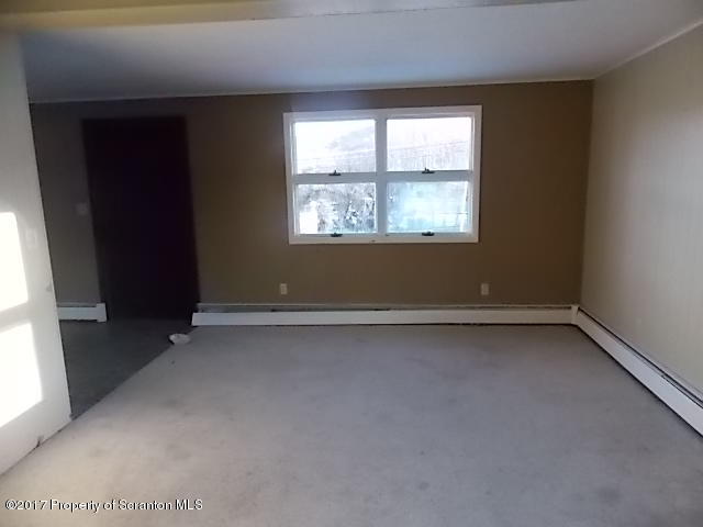 451 Green Grove Road Scott Township, PA 18447 - Photo 10 of 22 Gallery Image 10