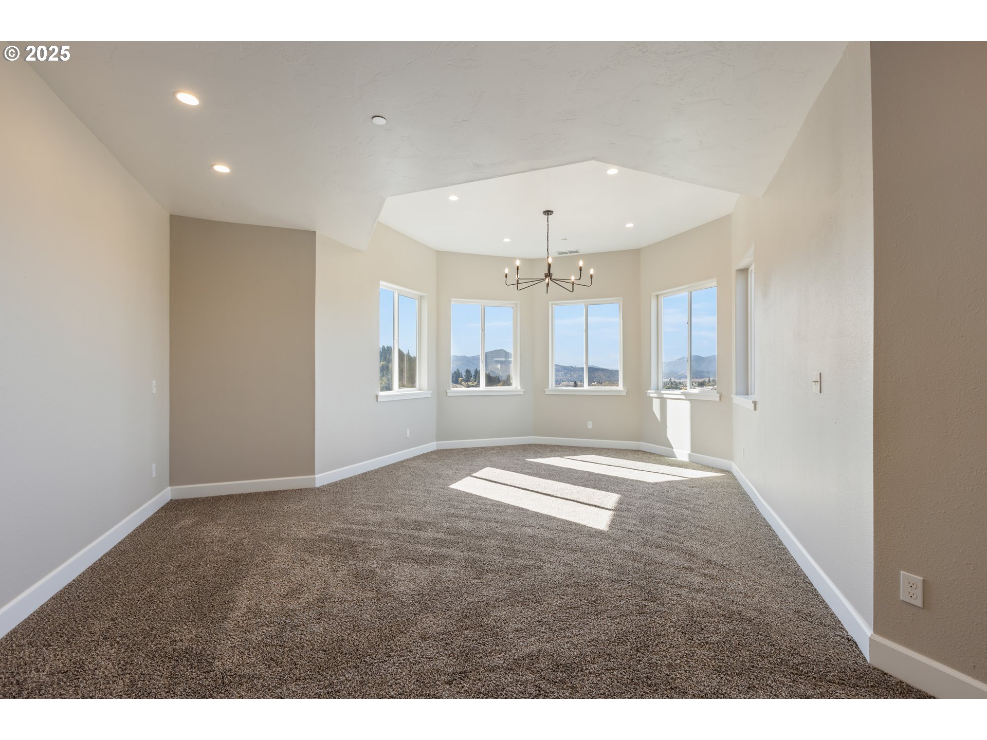 662 Brooks Loop Sutherlin, OR 97479 - Photo 20 of 47