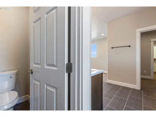 $550,000 | 662 Brooks Loop, Sutherlin, OR 97479