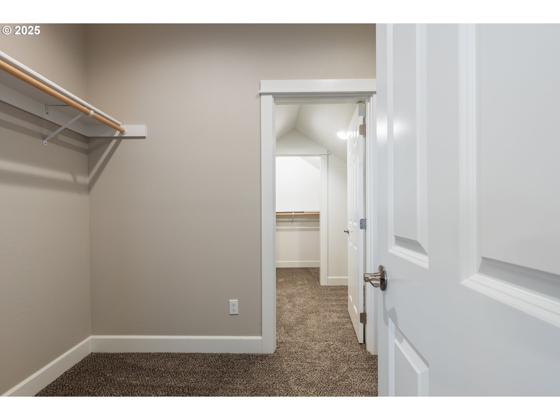 662 Brooks Loop Sutherlin, OR 97479 - Photo 32 of 47