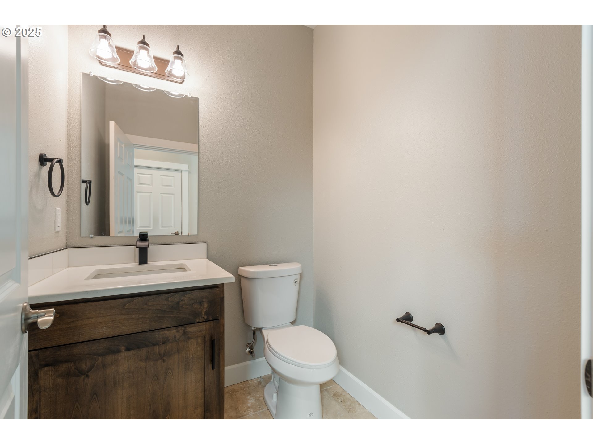 662 Brooks Loop Sutherlin, OR 97479 - Photo 37 of 47