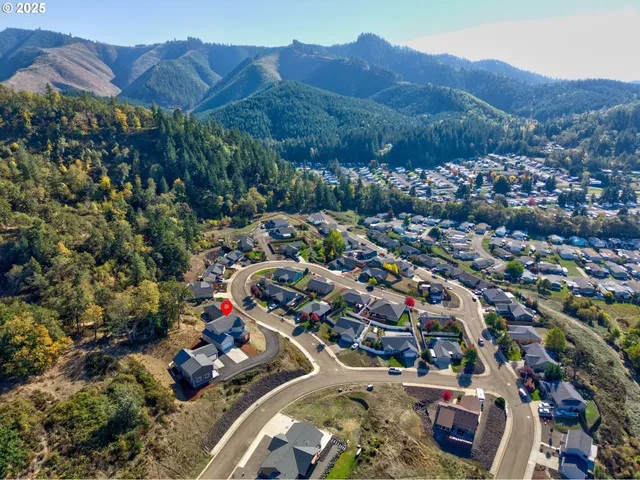 $550,000 | 662 Brooks Loop, Sutherlin, OR 97479