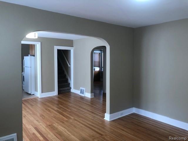 337 Highland Avenue Rochester, MI 48307 - Photo 6 of 16