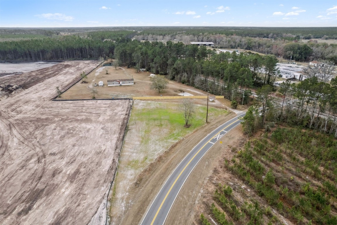 0 Henry Smith Road Hilliard, FL 32046 - Photo 3 of 9 a view of a backyard