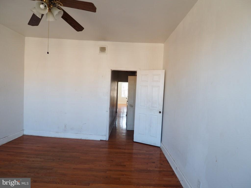 1673 Darley Avenue Baltimore, MD 21213 - Photo 11 of 17 Bedroom