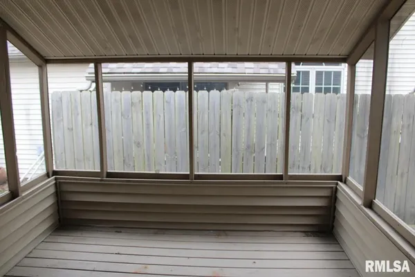 $2,050 | 2807 Cronin Drive, Springfield, IL 62711