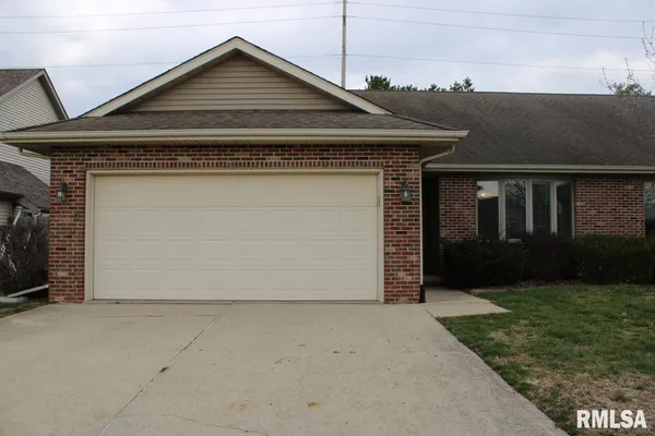 $2,050 | 2807 Cronin Drive, Springfield, IL 62711