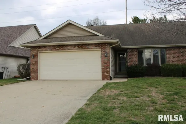 $2,050 | 2807 Cronin Drive, Springfield, IL 62711