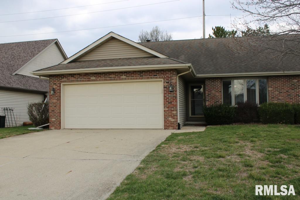 2807 Cronin Drive Springfield, IL 62711 - Photo 3 of 15