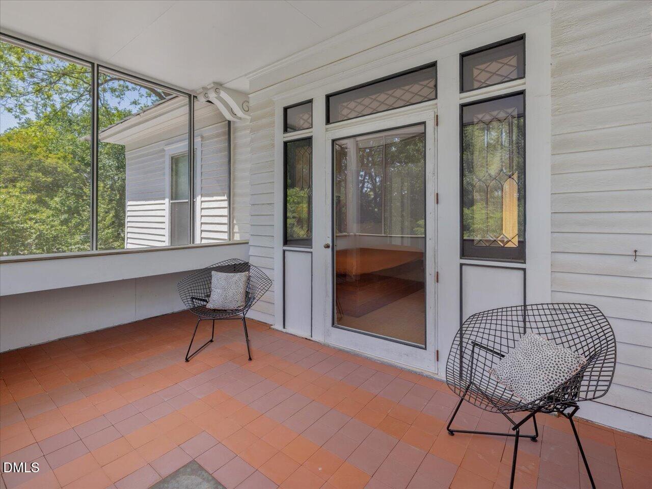 215 Hillcrest Road Raleigh, NC 27605 - Photo 79 of 97 082-Screened Porch