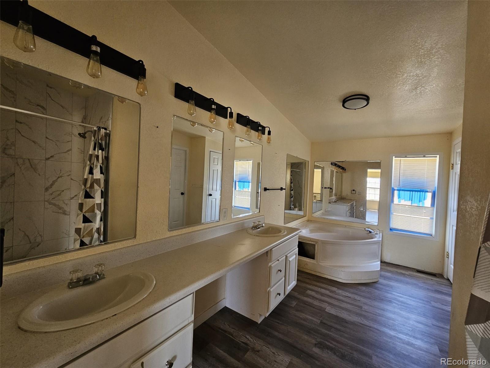 1659 County Rd W 7 Orchard, CO 80649 - Photo 12 of 38