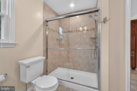 $1,370,000 | 1240 Pine Hill Road, McLean, VA 22101