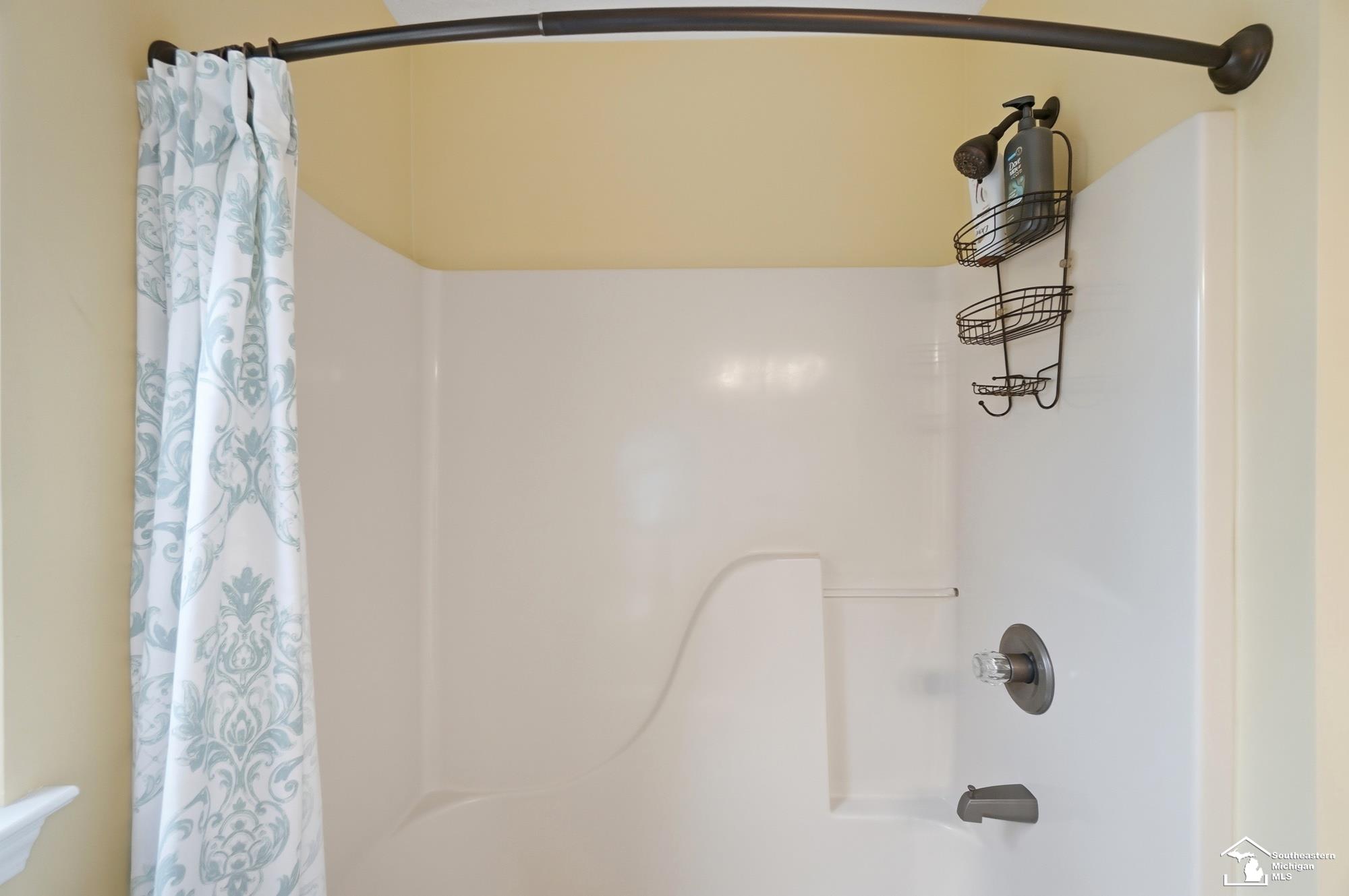 4548 Partridge Lane Newport, MI 48166 - Photo 33 of 62 50212421-d07fb437-d272-4a2e-bd1c-1f3038ea5fdc.JPG