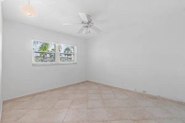 $1,600 | 2615 Northeast 1st Court, Unit 303, Boynton Beach, FL 33435