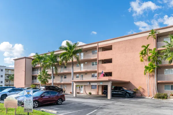 $1,600 | 2615 Northeast 1st Court, Unit 303, Boynton Beach, FL 33435