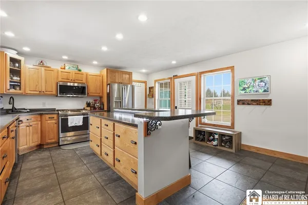 $575,000 | 33 Diamond Drive, Frewsburg, NY 14738