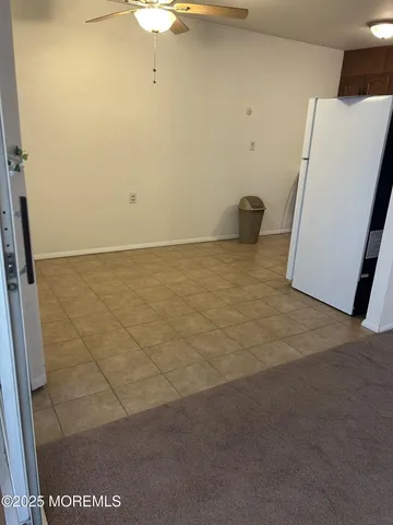 a view of utility room