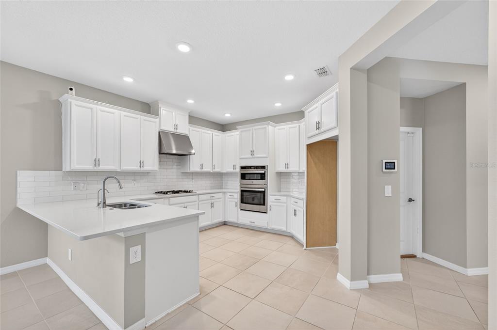 2722 Surf Top Road Clermont, FL 34711 - Photo 23 of 86
