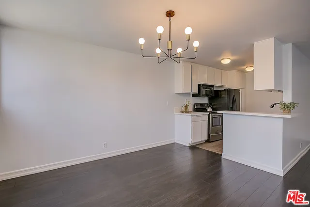 $479,000 | 5950 Canterbury Drive, Unit C210, Culver City, CA 90230