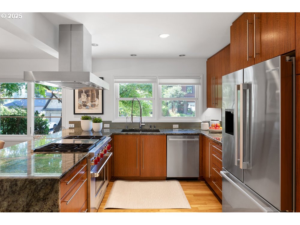 411 Ridgeway Road Lake Oswego, OR 97034 - Photo 18 of 45 Gallery Image 18