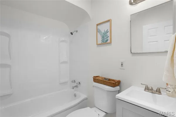 $1,550 | 9845 Dennis Drive, St. Louis, MO 63136