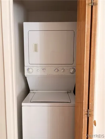 $2,000 | 141 Draden Lane, Unit 141, Amherst, NY 14228