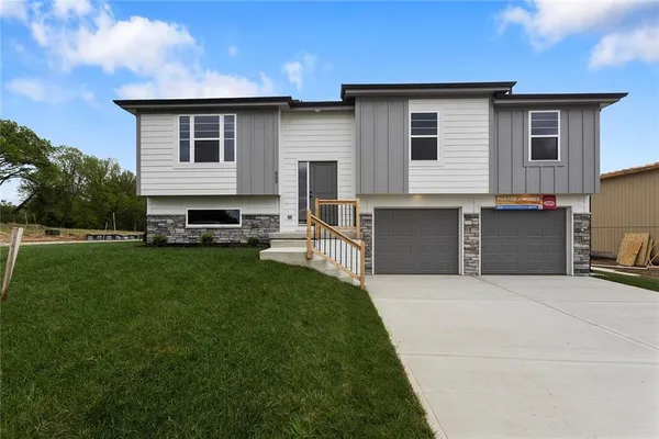 $349,500 | 655 South Ranson Street, Independence, MO 64056