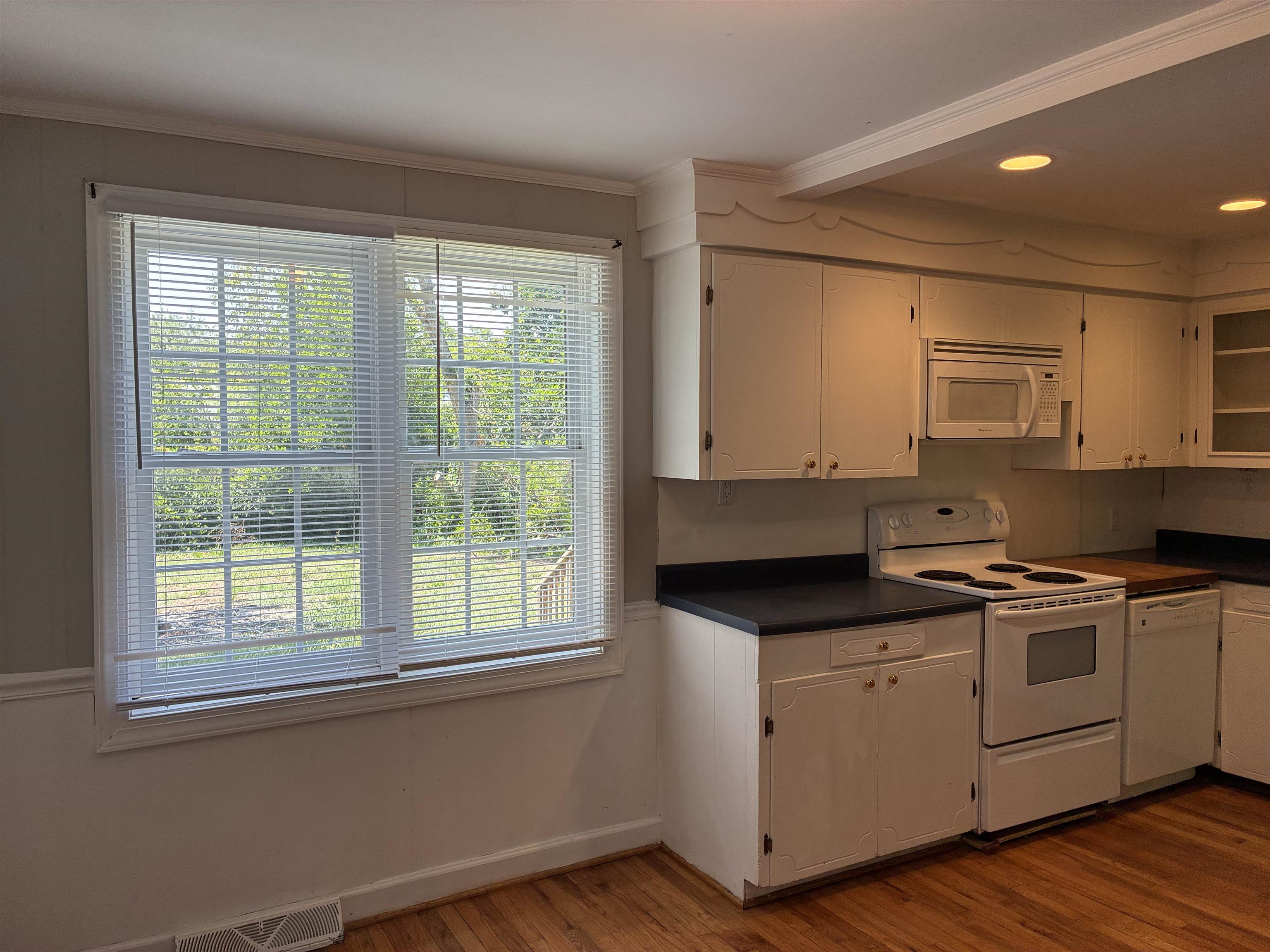 1302 Saville Street Georgetown, SC 29440 - Photo 20 of 47