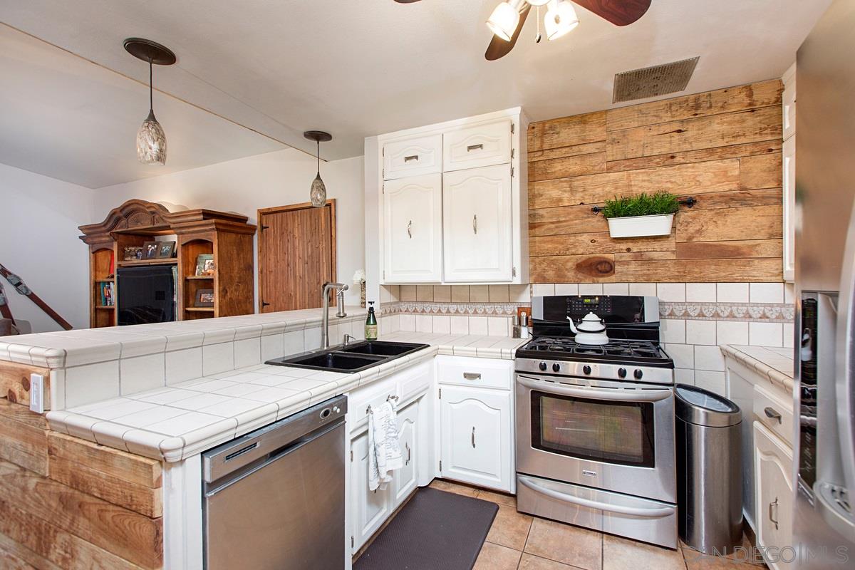 1252 Andover Road El Cajon, CA 92019 - Photo 11 of 25 Gallery Image 11