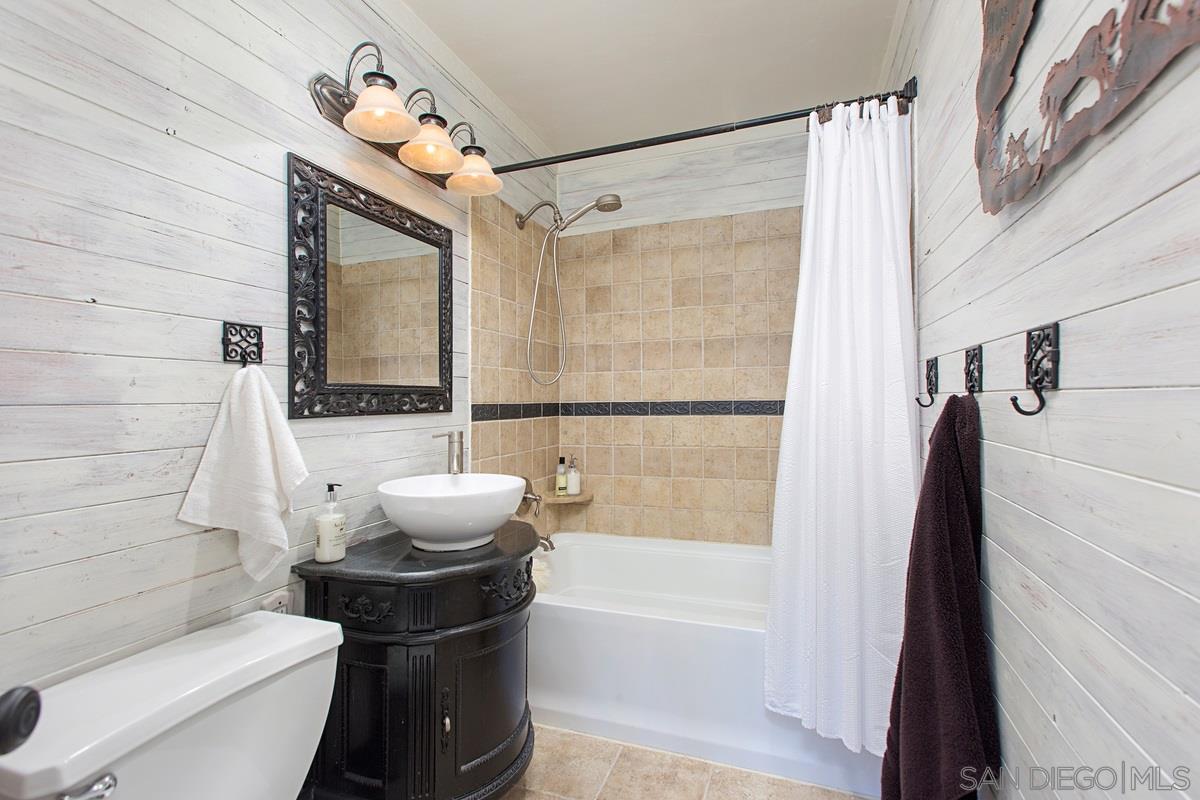 1252 Andover Road El Cajon, CA 92019 - Photo 14 of 25 Gallery Image 14