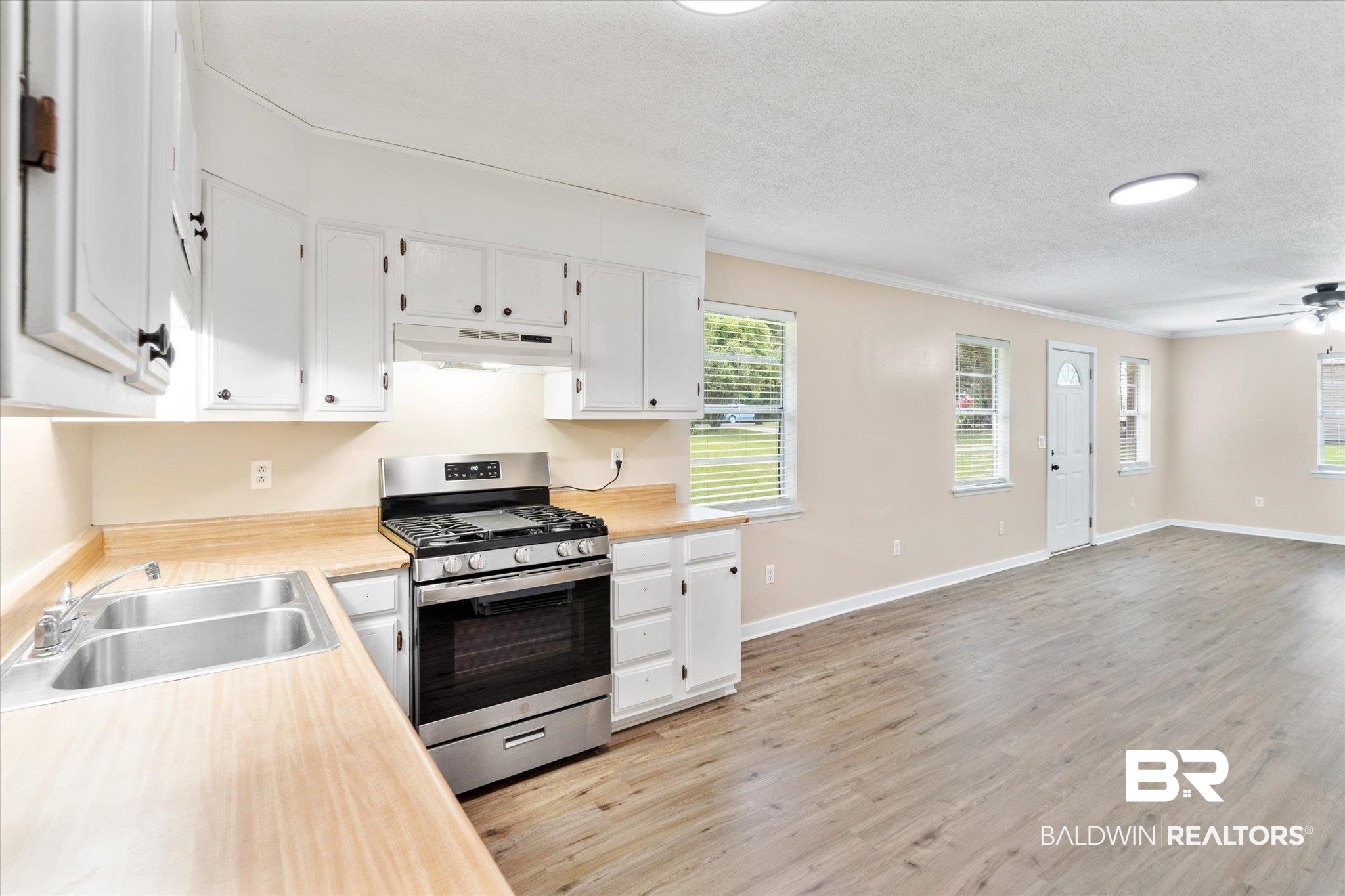 6851 North Lake Road Semmes, AL 36575 - Photo 8 of 18