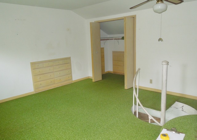 436 Russell Road DeKalb, IL 60115 - Photo 14 of 19 a view of an empty room and window