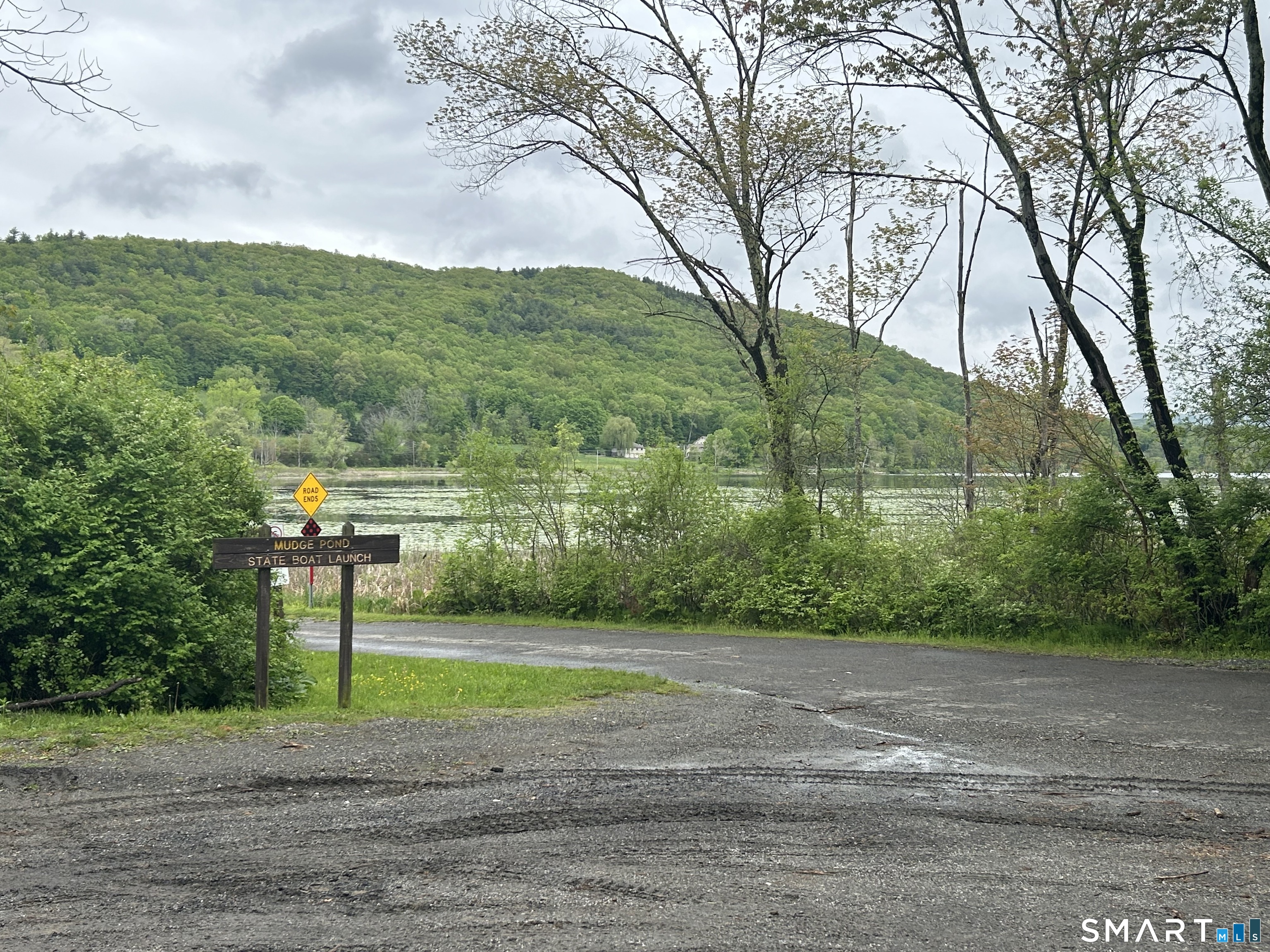 81 Silver Lake Shore Road Sharon, CT 06069 - Photo 13 of 14