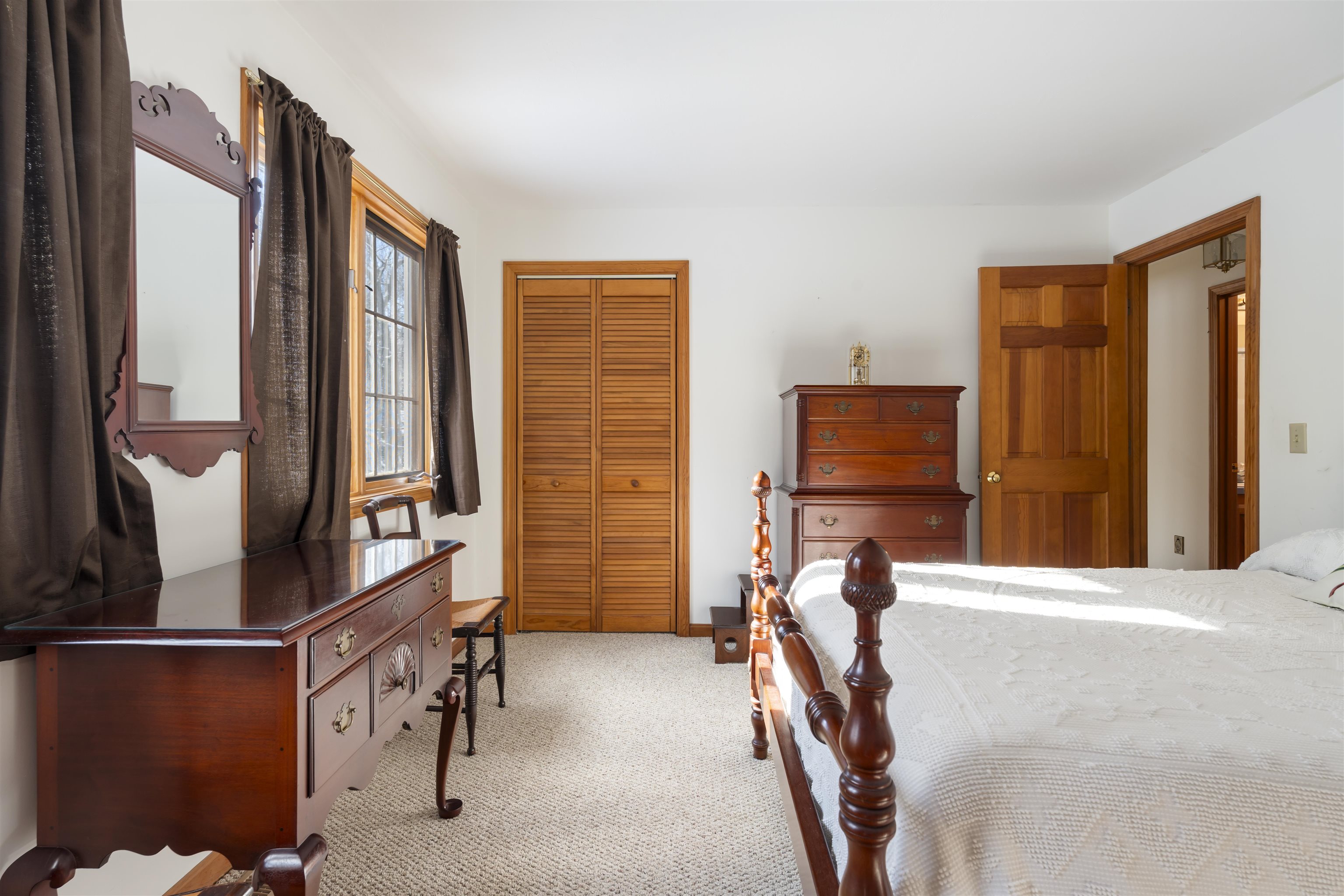 148 Sargent Road Holderness, NH 03245 - Photo 11 of 17