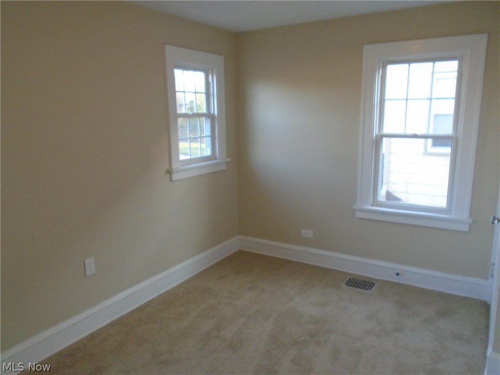 3570 Daleford Road Cleveland, OH 44120 - Photo 10 of 20 Gallery Image 10