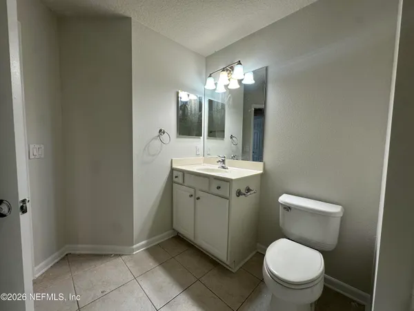 $2,000 | 7034 Roundleaf Drive, Jacksonville, FL 32258
