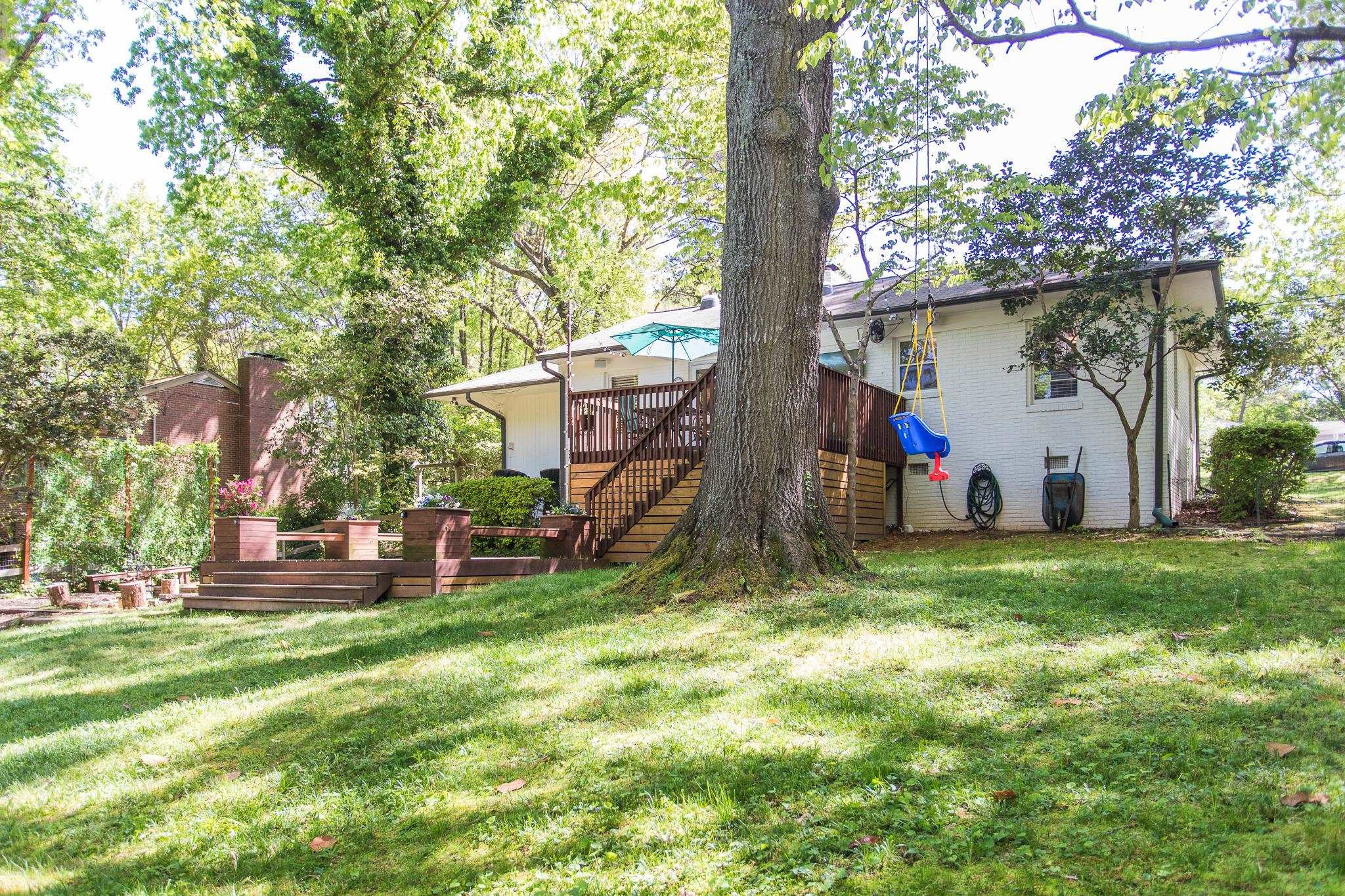 816 Merrie Road Raleigh, NC 27606 - Photo 8 of 35 Photo 8