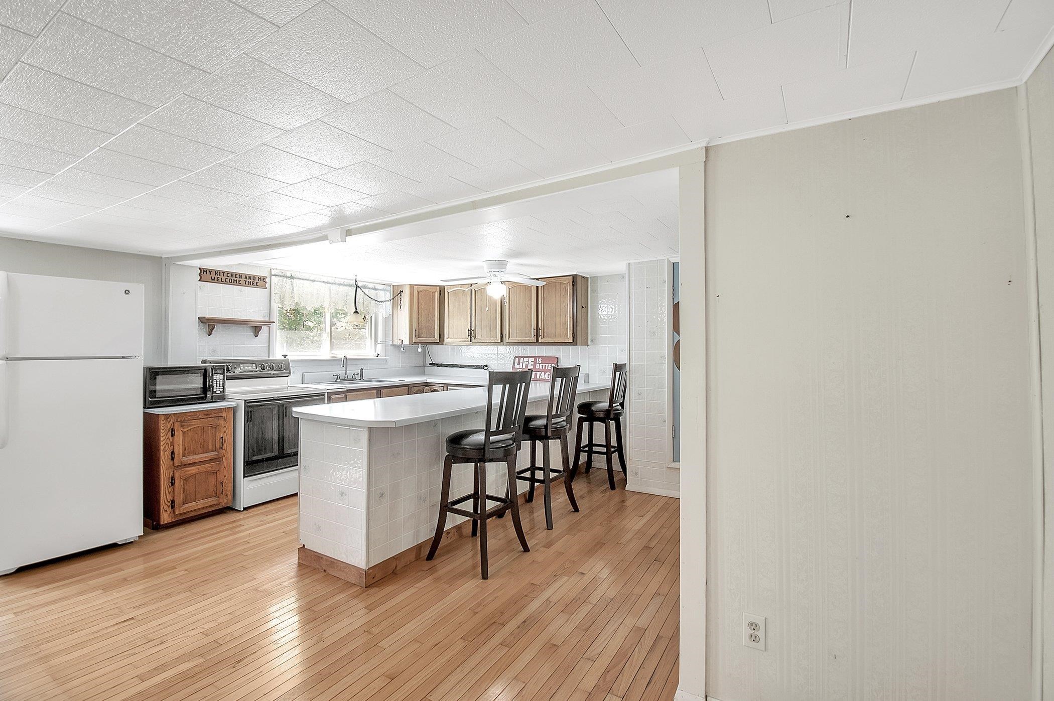 144 North Hawkins Road Gladwin, MI 48624 - Photo 10 of 36 1903533-9.JPG