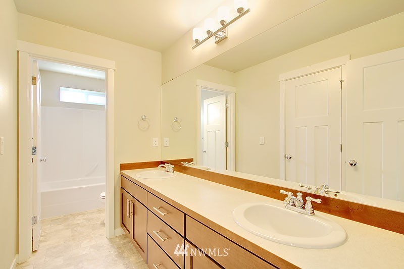 4401 225th Place Southeast Bothell, WA 98021 - Photo 17 of 20
