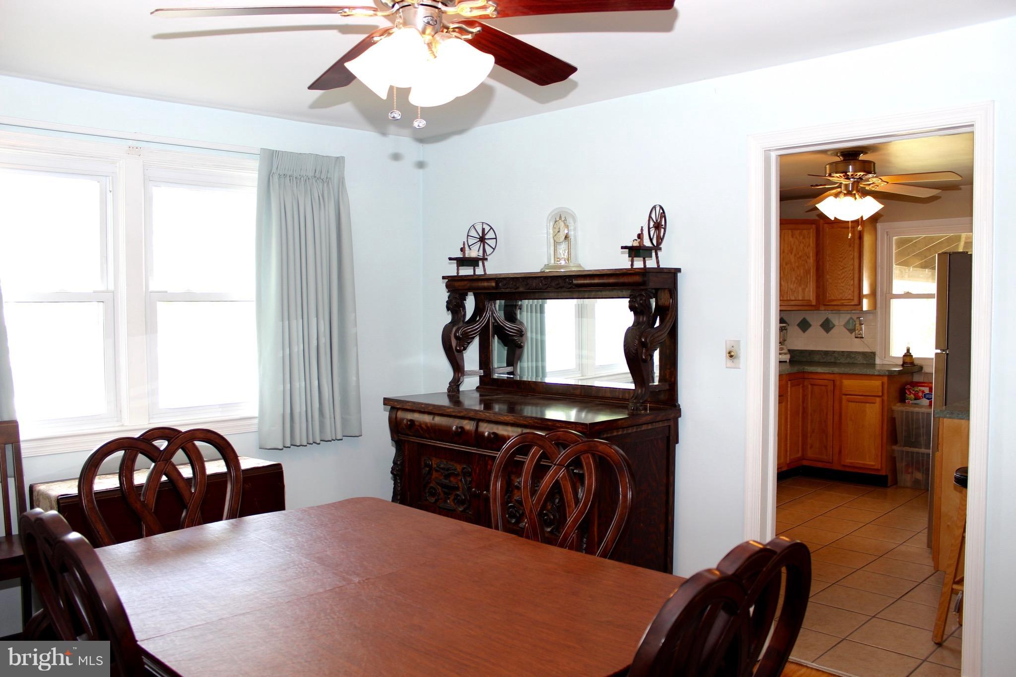 5648 B Calyn Road Catonsville, MD 21228 - Photo 11 of 21 Dining Room