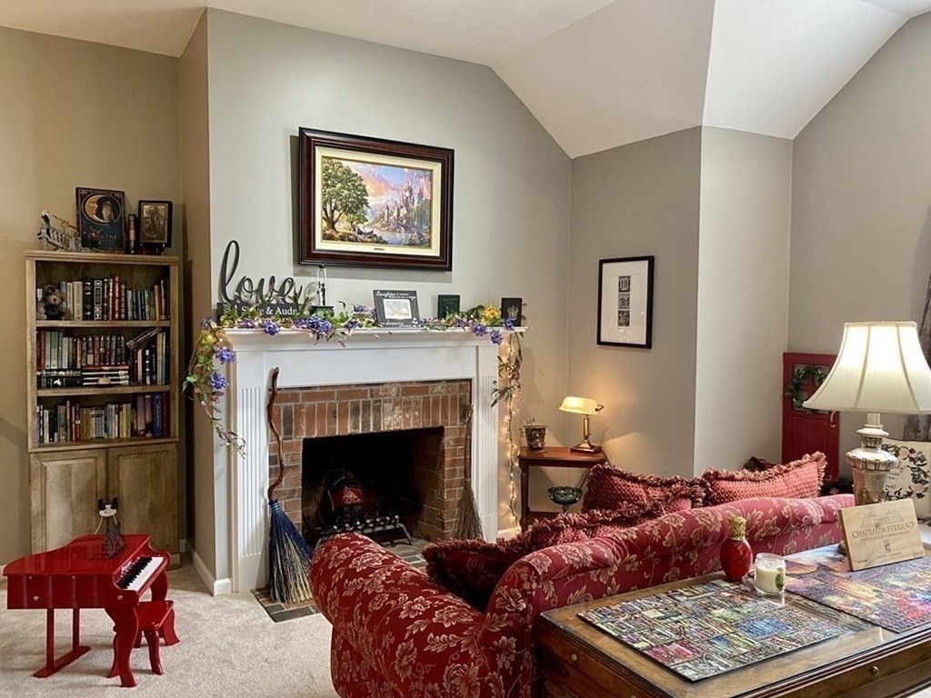 20 Littlefield Road Milford, MA 01757 - Photo 5 of 42 Gallery Image 5