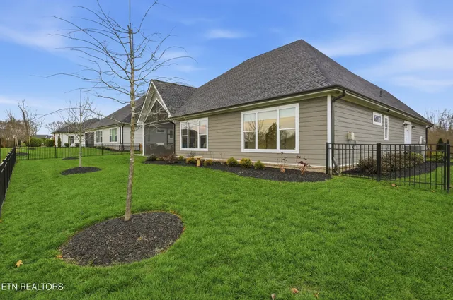 $849,000 | 3462 Persimmon Ridge, Loudon, TN 37774