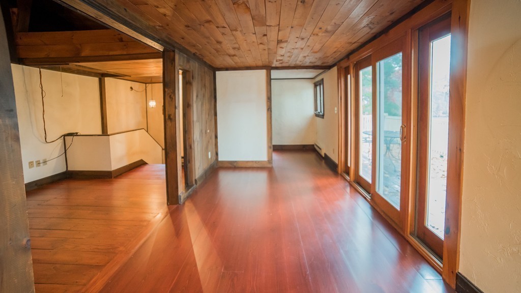 267 Whiley Road Groton, MA 01450 - Photo 8 of 30