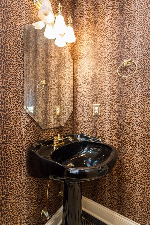 413 Ridgecrest Lane Lebanon, TN 37087 - Photo 11 of 30 BEAUTIFUL HALF-BATH FOR YOUR GUESTS